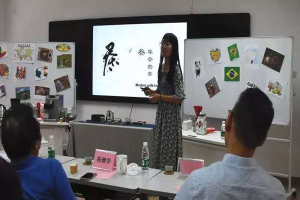 李清燕老师讲解现代奶茶